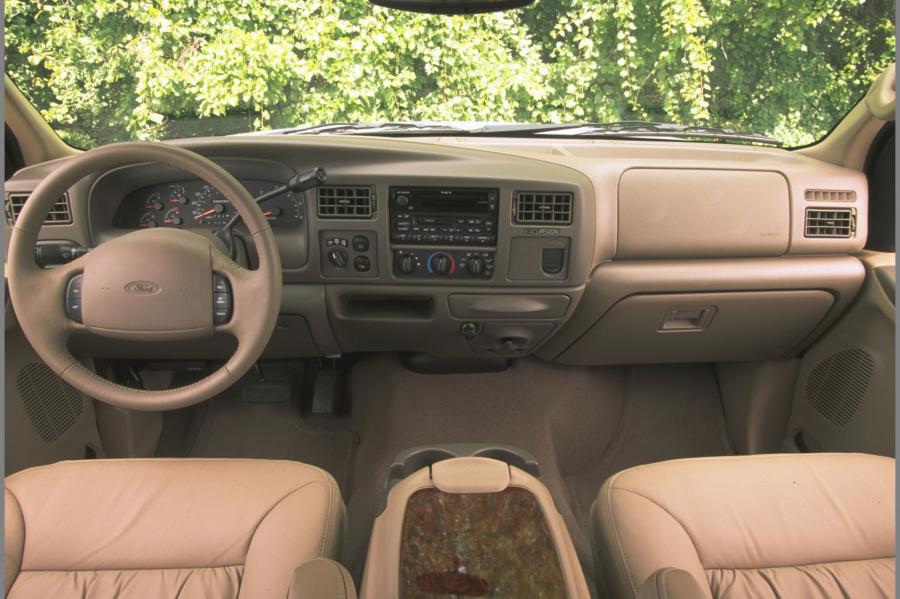  Ford Excursion 2000 года  (фото 97 из 111)
